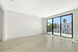 1734 Wisconsin Ln, Sarasota, FL 34239 - Photo 25