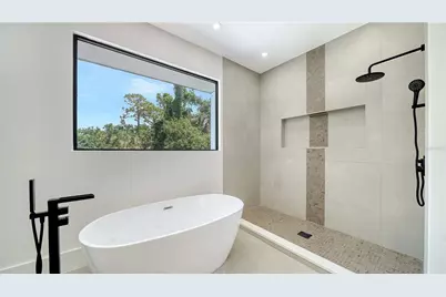 1734 Wisconsin Lane, Sarasota, FL 34239 - Photo 17