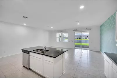 11532 Woodleaf Drive, Lakewood Ranch, FL 34211 - Photo 9