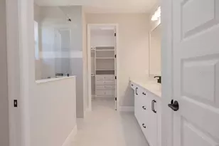 8100 Slipway Dr, Sarasota, FL 34240 - Photo 17