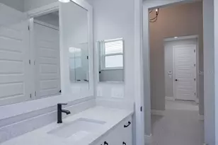 8100 Slipway Dr, Sarasota, FL 34240 - Photo 25