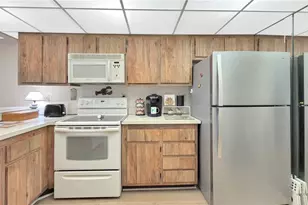 14255 Rosemary Ln, Largo, FL 33774 - Photo 5