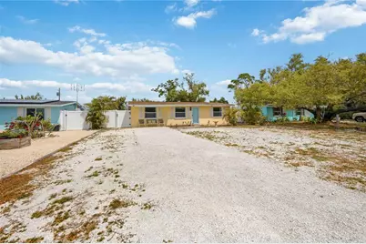 370 E Fray Street, Englewood, FL 34223 - Photo 3