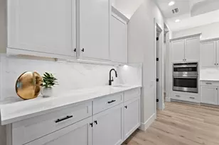 18035 Home Run Dr, Venice, FL 34293 - Photo 21