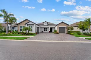 18035 Home Run Dr, Venice, FL 34293 - Photo 5