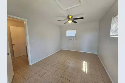 2403 21st Avenue W, Bradenton, FL 34205 - Photo 7