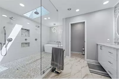 4964 Candlebush Circle, Sarasota, FL 34241 - Photo 29