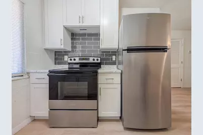 2422 11th Street W, Bradenton, FL 34205 - Photo 5