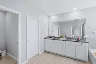 2109 Midnight Pearl Dr, Sarasota, FL 34240 - Photo 31