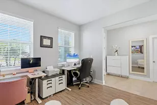 2109 Midnight Pearl Dr, Sarasota, FL 34240 - Photo 15