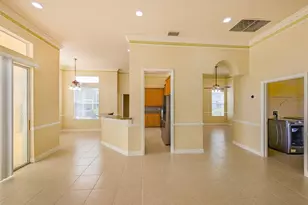 6507 37th St E, Sarasota, FL 34243 - Photo 7