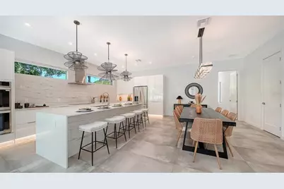 2010 Hyde Park Circle, Sarasota, FL 34239 - Photo 27