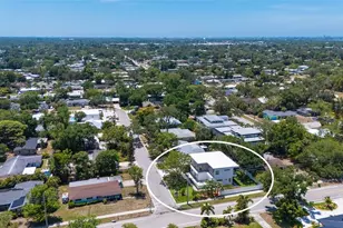 2010 Hyde Park Cir, Sarasota, FL 34239 - Photo 69