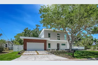 2010 Hyde Park Circle, Sarasota, FL 34239 - Photo 3