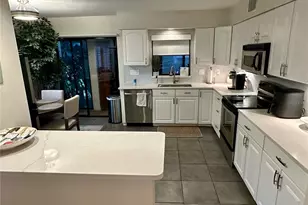 8626 54th Ave W, Bradenton, FL 34210 - Photo 11