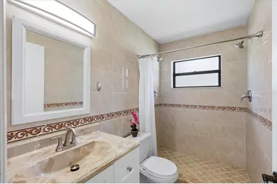 8421 Country Park Way, Sarasota, FL 34243 - Photo 23