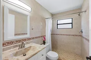 8421 Country Park Way, Sarasota, FL 34243 - Photo 23