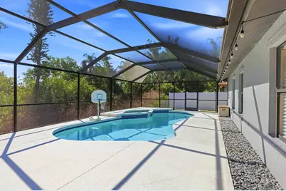 8421 Country Park Way, Sarasota, FL 34243 - Photo 35