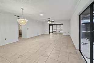 4327 Rum Cay Pl, Sarasota, FL 34233 - Photo 3