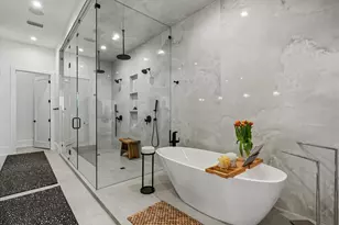 171 Whittier Dr, Sarasota, FL 34236 - Photo 47