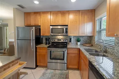 925 Beach Road #107, Sarasota, FL 34242 - Photo 5