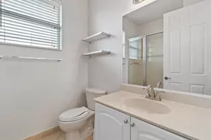 6634 38th St E, Sarasota, FL 34243 - Photo 31