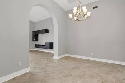 6634 38th Street E, Sarasota, FL 34243 - Photo 19