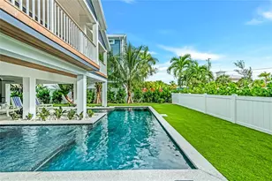 2208 Ave A, Bradenton Beach, FL 34217 - Photo 5