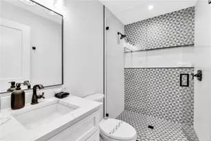 2208 Ave A, Bradenton Beach, FL 34217 - Photo 13