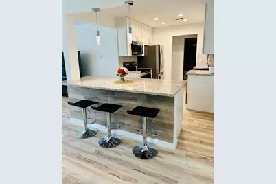 1045 Cumberland Road, Venice, FL 34293 - Photo 9