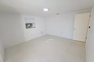 401 Sunnyside Dr, Venice, FL 34293 - Photo 25
