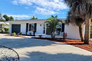 401 Sunnyside Dr, Venice, FL 34293 - Photo 9