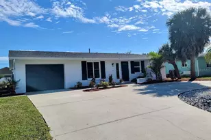 401 Sunnyside Dr, Venice, FL 34293 - Photo 11