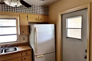 7808 N Woodlynne Ave, Tampa, FL 33614 - Photo 9