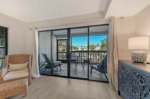 1249 Dockside Pl, Sarasota, FL 34242 - Photo 9