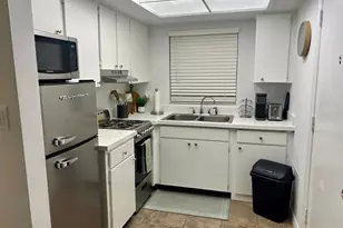 3700 S Osprey Ave, Sarasota, FL 34239 - Photo 3