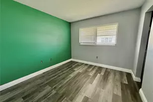 2217 Hopkins Dr W, Bradenton, FL 34207 - Photo 13