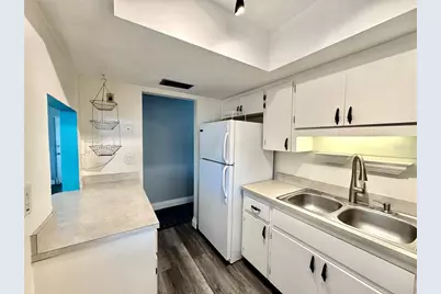 2217 Hopkins Drive W, Bradenton, FL 34207 - Photo 9