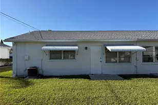 2217 Hopkins Dr W, Bradenton, FL 34207 - Photo 17