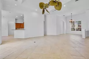 4975 Sabal Lake Cir, Sarasota, FL 34238 - Photo 7