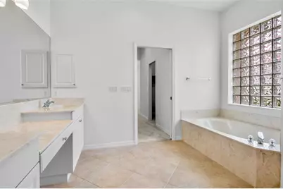 4975 Sabal Lake Circle, Sarasota, FL 34238 - Photo 23