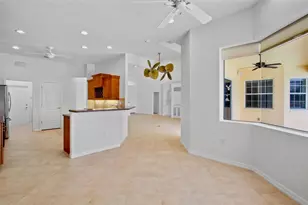 4975 Sabal Lake Cir, Sarasota, FL 34238 - Photo 13