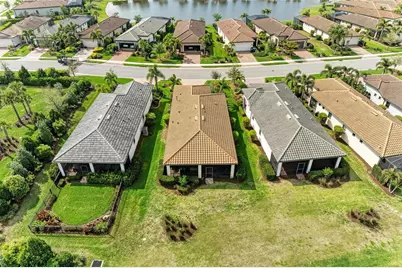 7013 Hanover Court, Lakewood Ranch, FL 34202 - Photo 45