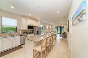 7013 Hanover Ct, Lakewood Ranch, FL 34202 - Photo 9