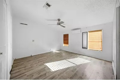 12513 Waltham Avenue, Tampa, FL 33624 - Photo 19