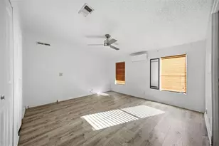 12513 Waltham Ave, Tampa, FL 33624 - Photo 19