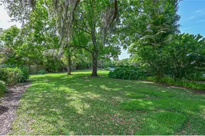 3240 Walter Travis Drive, Sarasota, FL 34240 - Photo 37