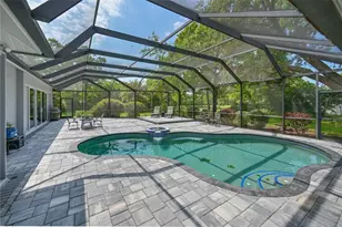 3240 Walter Travis Dr, Sarasota, FL 34240 - Photo 33