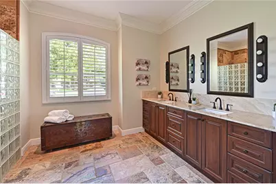3240 Walter Travis Drive, Sarasota, FL 34240 - Photo 23