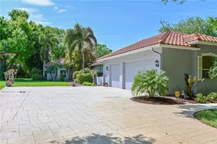 3240 Walter Travis Dr, Sarasota, FL 34240 - Photo 41